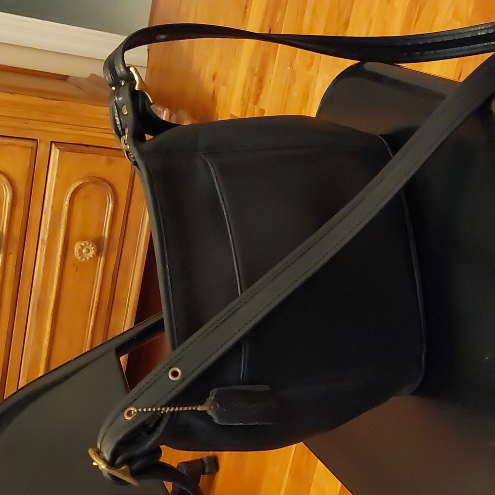 VINTAGE-COACH Shoulder strap/crossbody leather purse Please look at ALL pics!!!! - Picture 3 of 12